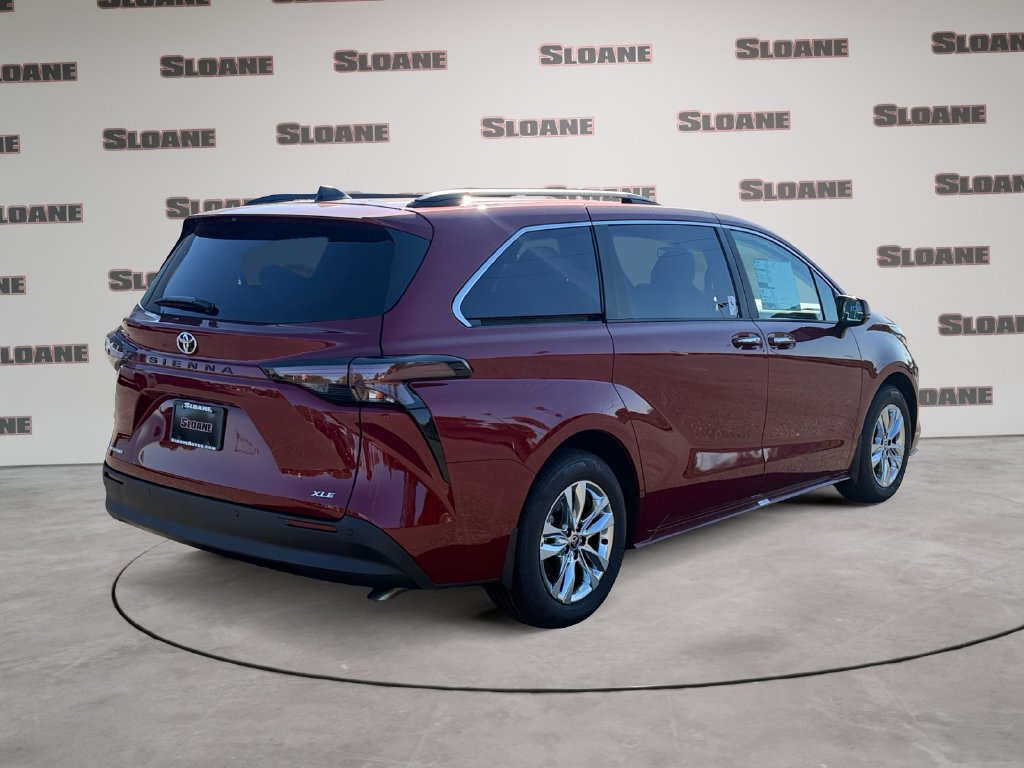New 2026 Toyota Sienna XLE AWD/4WD image 5