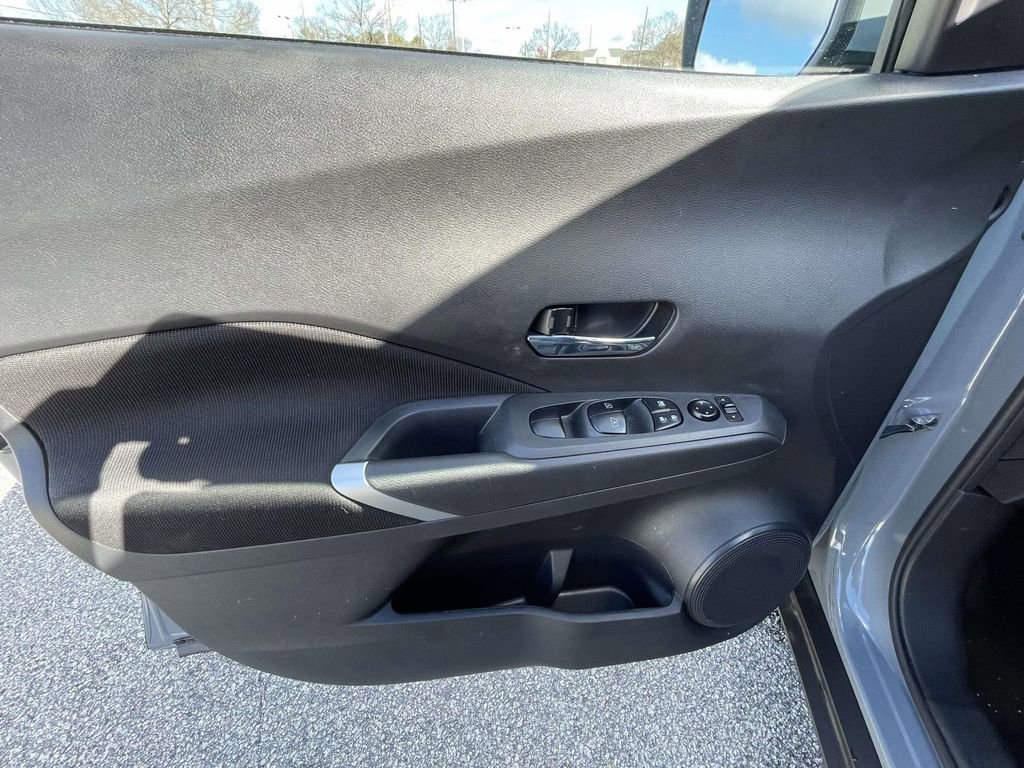 Used 2024 Nissan Kicks SV image 15