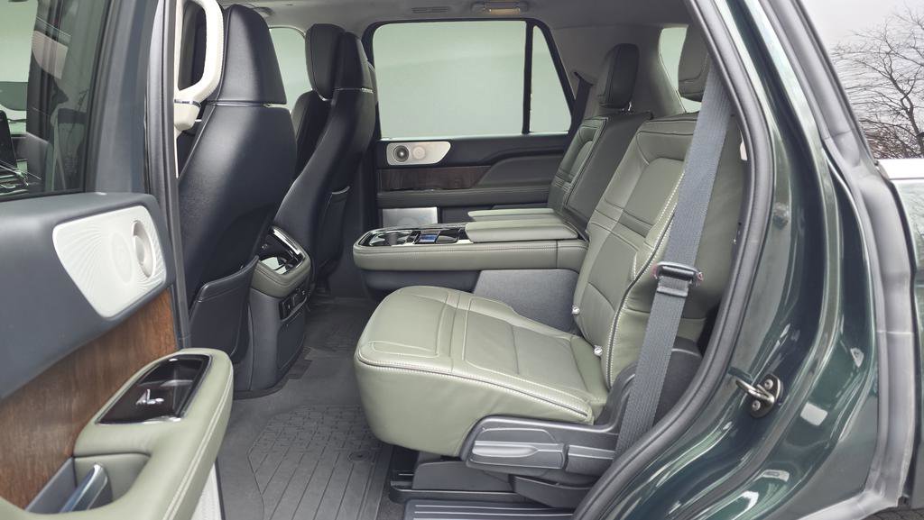 Used 2022 Lincoln Navigator Black Label image 14