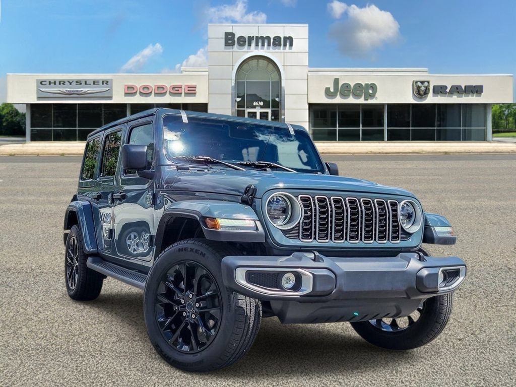 Certified 2025 Jeep Wrangler Unlimited Sahara AWD/4WD image 2