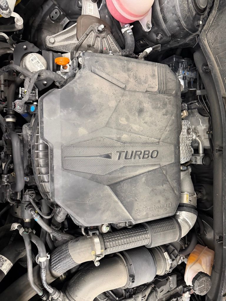 Used 2024 Kia Sorento SX image 11