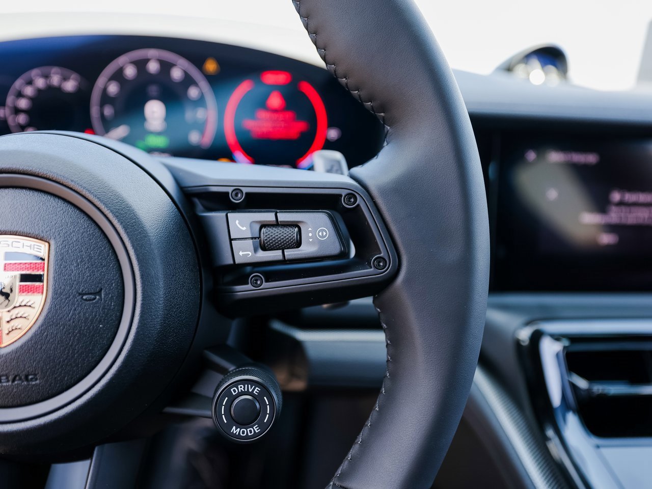 New 2026 Porsche Panamera 4 image 16