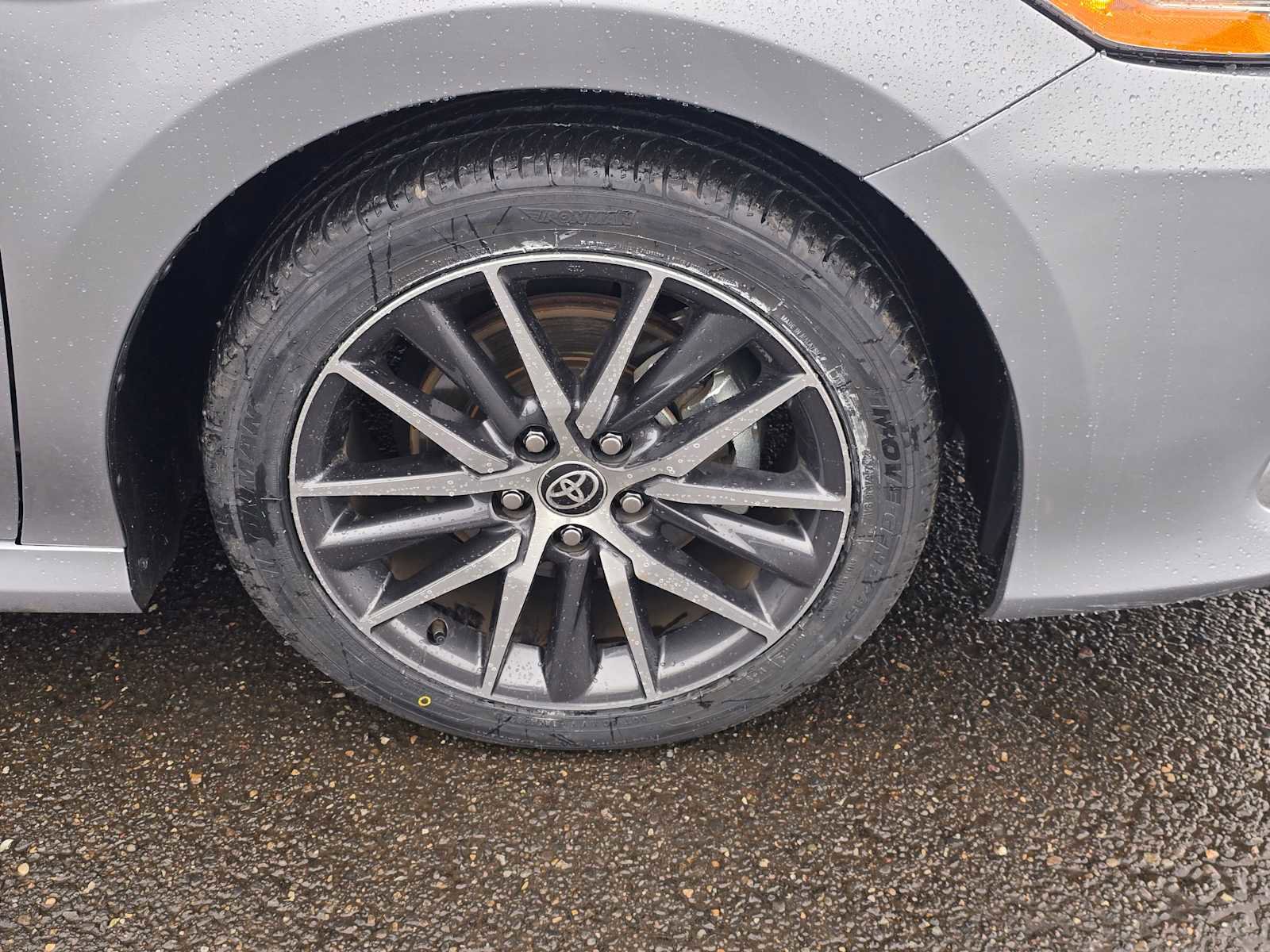 Used 2024 Toyota Camry XLE image 9