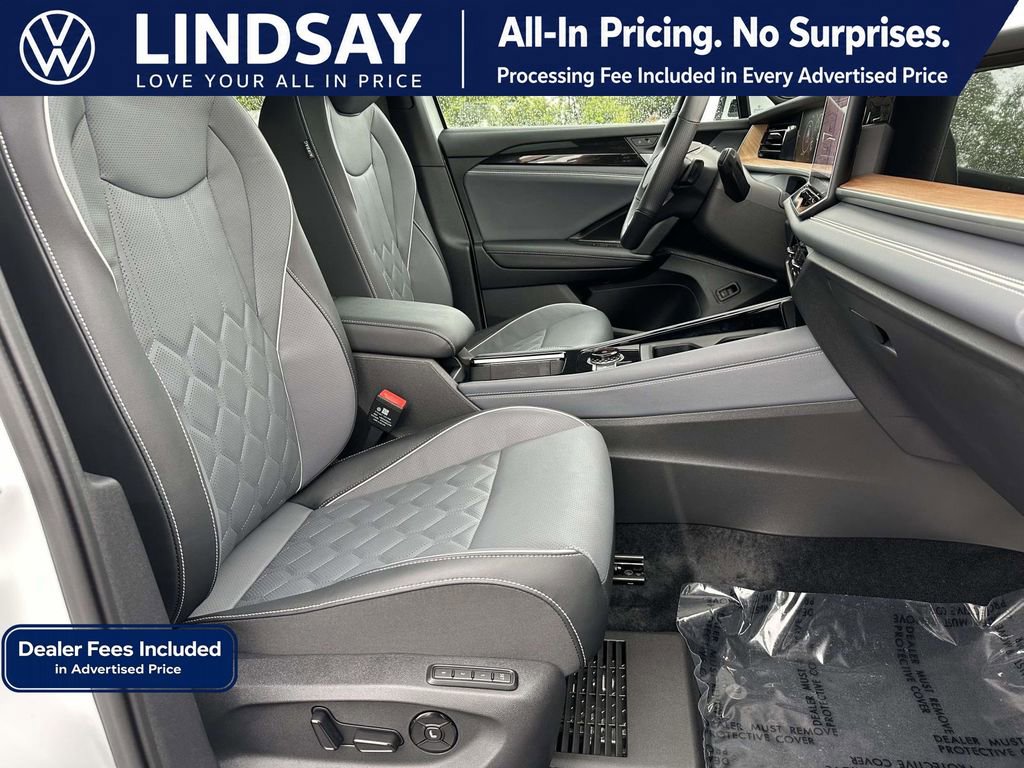Used 2026 Volkswagen Tiguan SEL R-Line AWD/4WD image 12