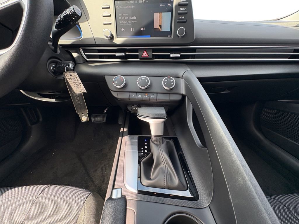 New 2026 Hyundai Elantra SE w/ Cargo Package FWD image 11