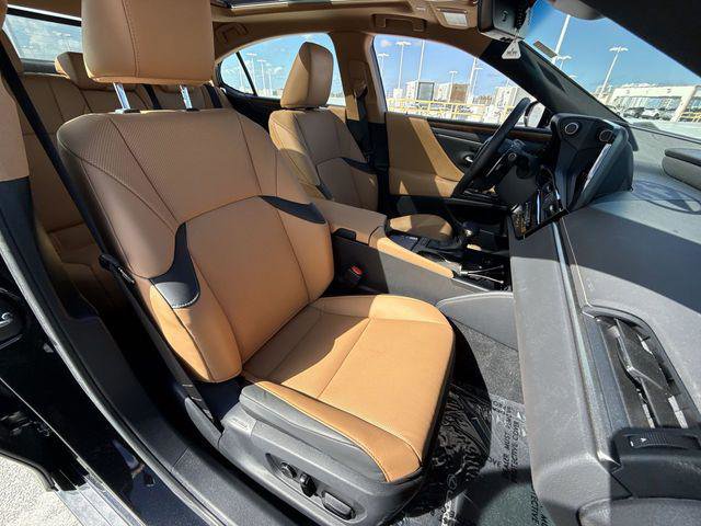 Certified 2023 Lexus ES 350 w/ Premium Package FWD image 26