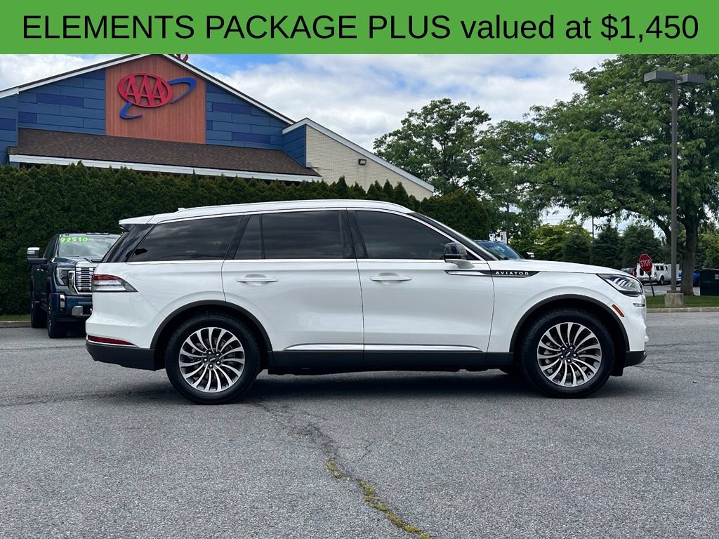Used 2021 Lincoln Aviator Reserve w/ Elements Package Plus AWD/4WD image 3