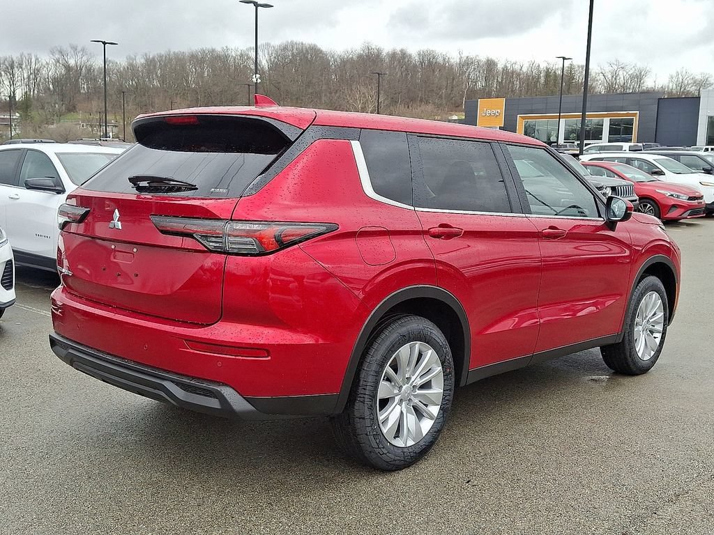 New 2026 Mitsubishi Outlander ES AWD/4WD image 4