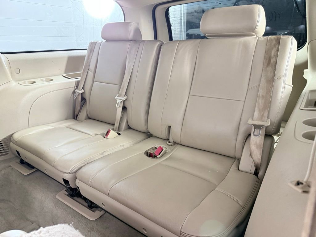 Used 2013 GMC Yukon XL Denali image 24