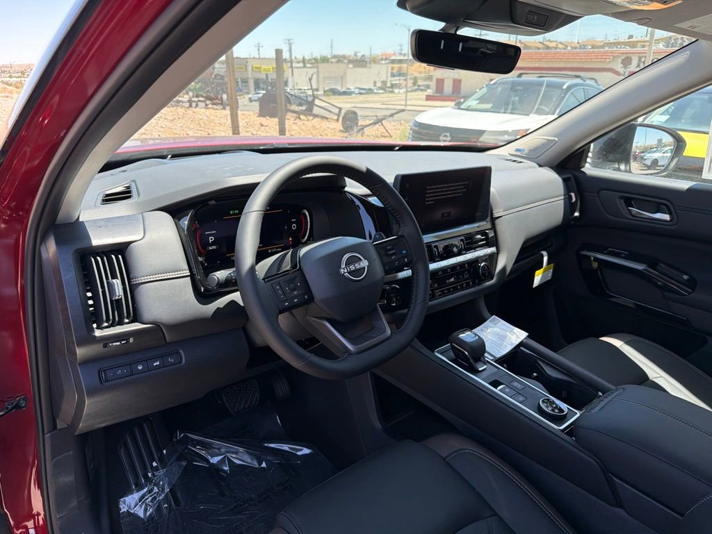 New 2026 Nissan Pathfinder Platinum w/ Lighting Package AWD/4WD image 10