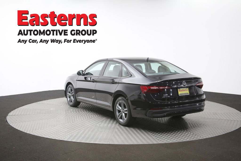 Used 2024 Volkswagen Jetta SE FWD image 63