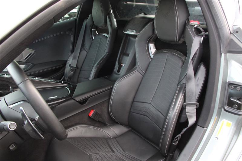 Used 2023 Chevrolet Corvette Stingray Preferred Cpe w/ Z51 Performance Package RWD image 11