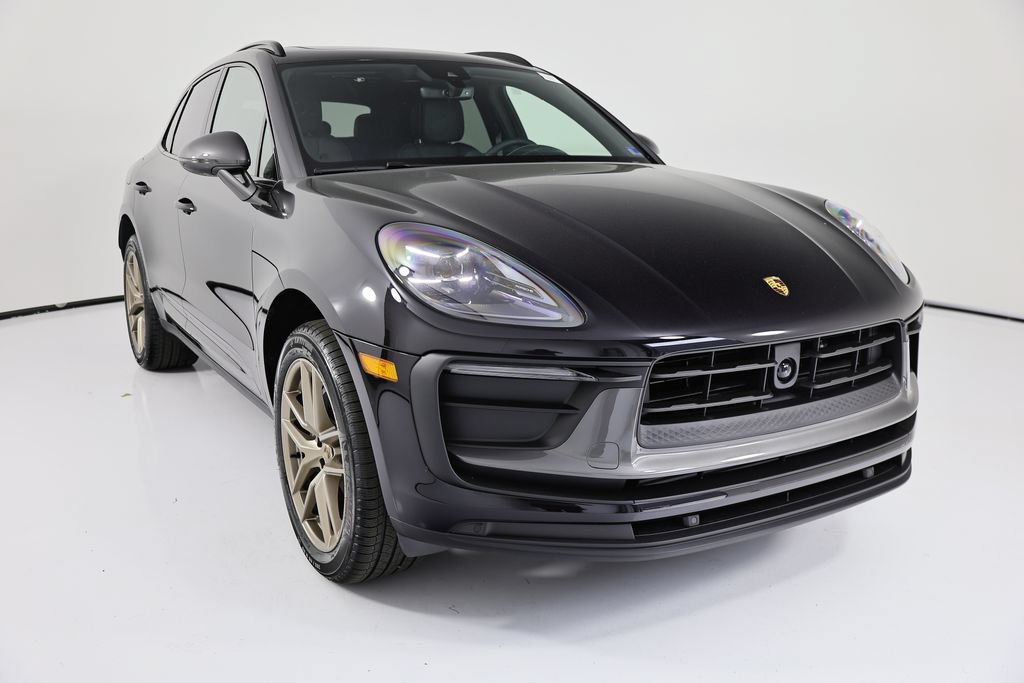 New 2026 Porsche Macan Turbo AWD/4WD image 9