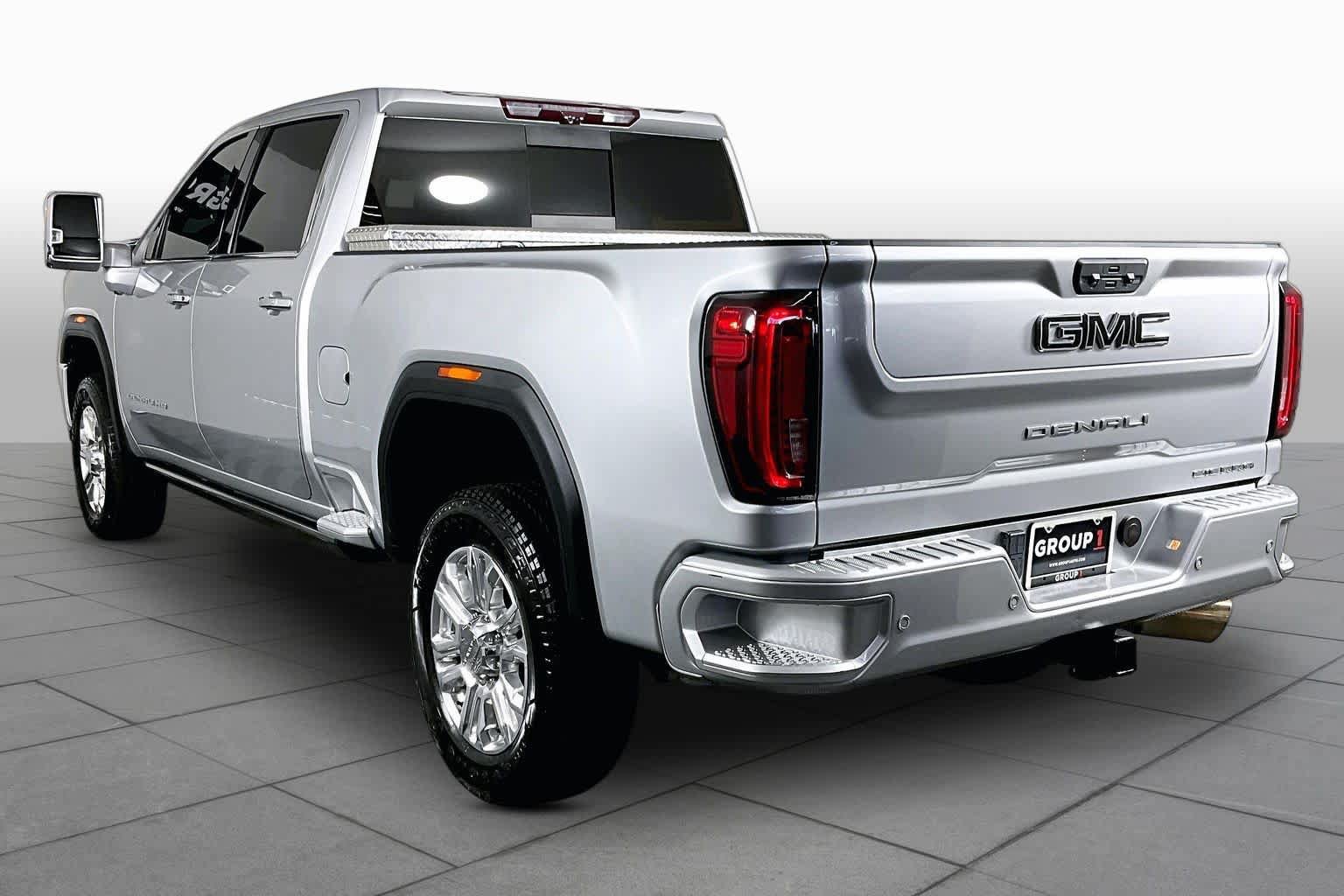 Used 2023 GMC Sierra 2500 Denali w/ Denali Ultimate Package AWD/4WD image 11