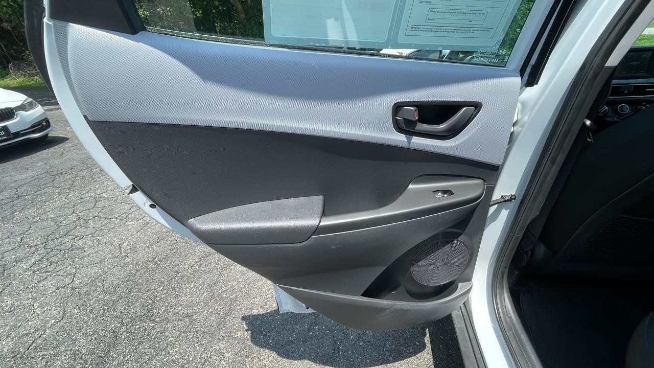 Used 2020 Hyundai Kona SE AWD/4WD image 19