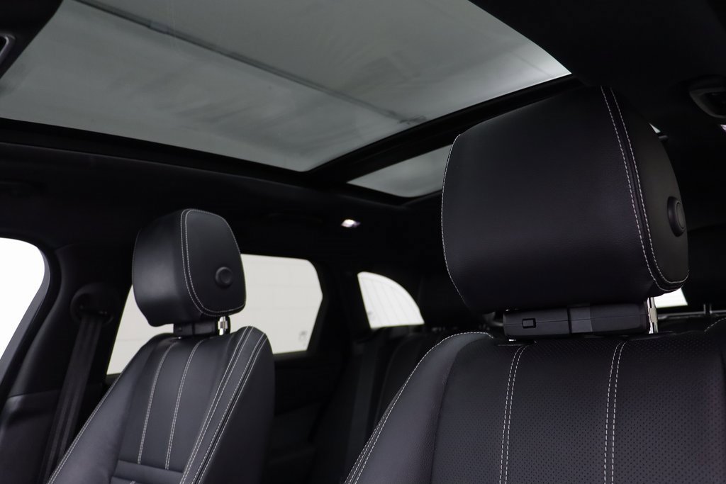 Used 2023 Land Rover Range Rover Velar R-Dynamic S image 13