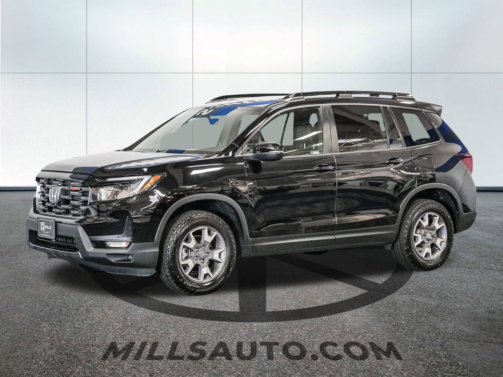 Used 2022 Honda Passport TrailSport image 2