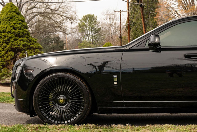 Used 2014 Rolls-Royce Ghost image 4