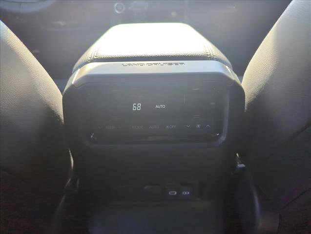 Used 2025 Toyota Land Cruiser w/ Premium Package image 15