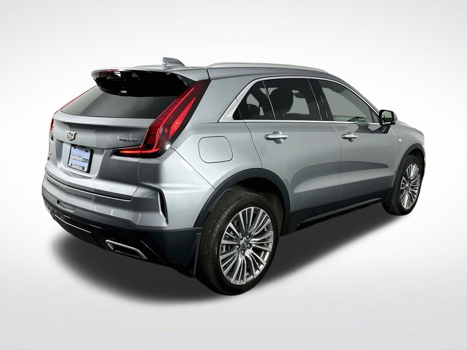 Used 2024 Cadillac XT4 Premium Luxury w/ Technology Package AWD/4WD image 8