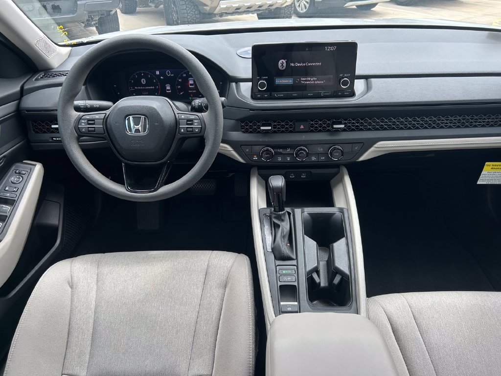 Used 2025 Honda Accord SE image 16