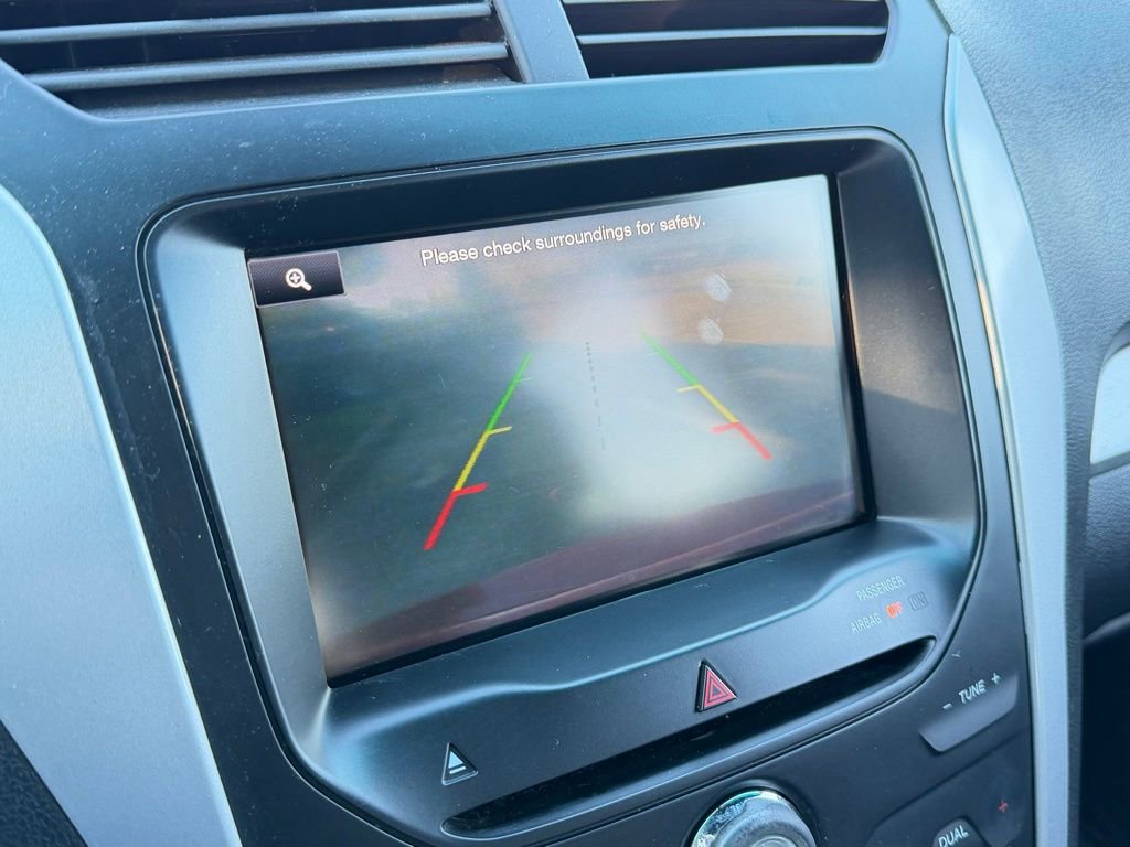 Used 2015 Ford Explorer XLT w/ Equipment Group 202B image 19