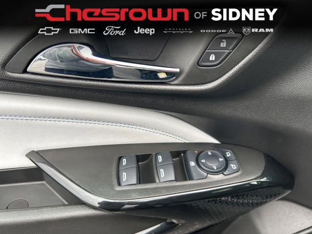Used 2025 Chevrolet Trax LT FWD image 34