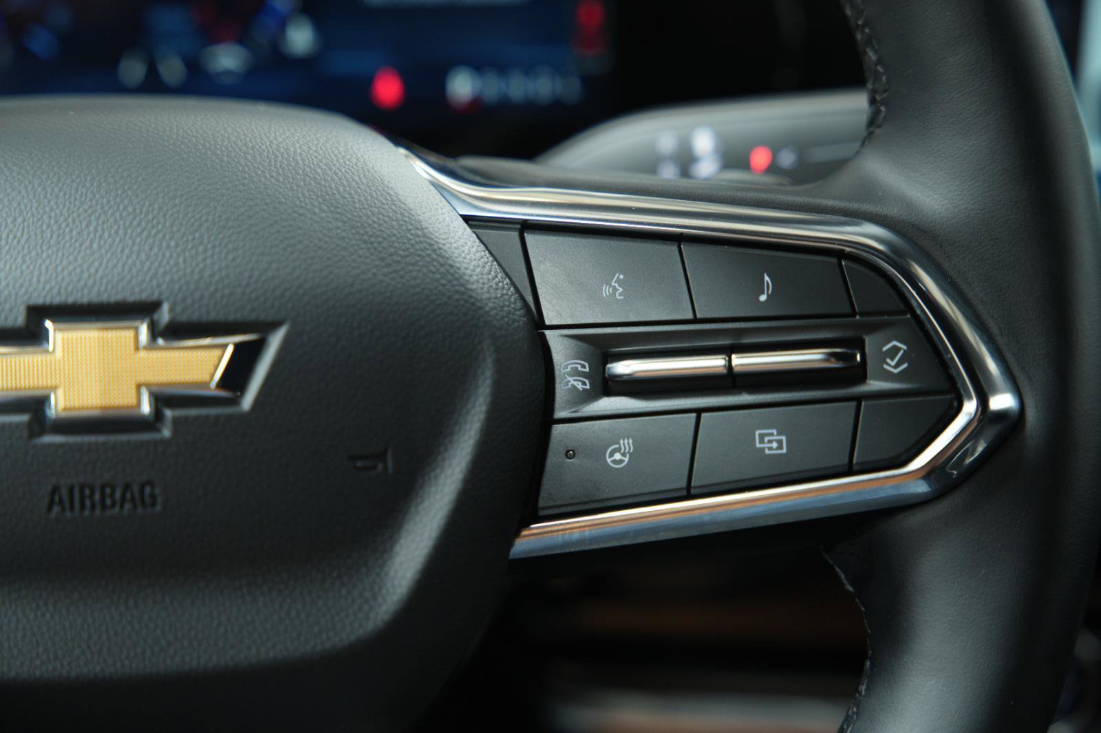 Used 2025 Chevrolet Equinox LT w/ Safety and Technology Package image 34