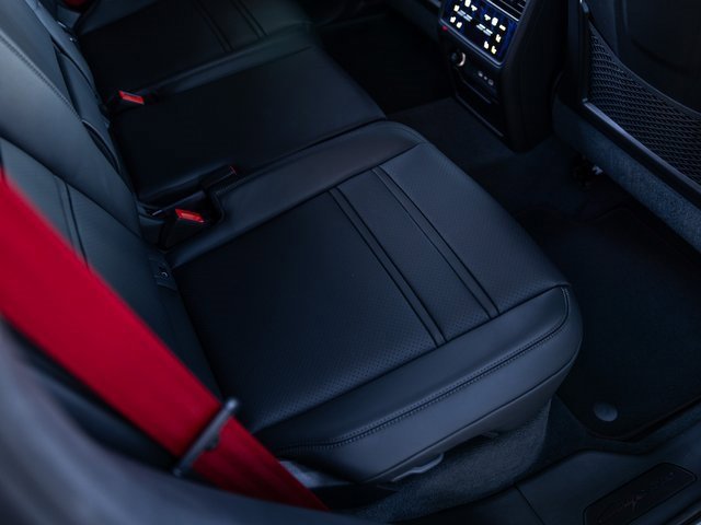 New 2026 Porsche Cayenne GTS image 39