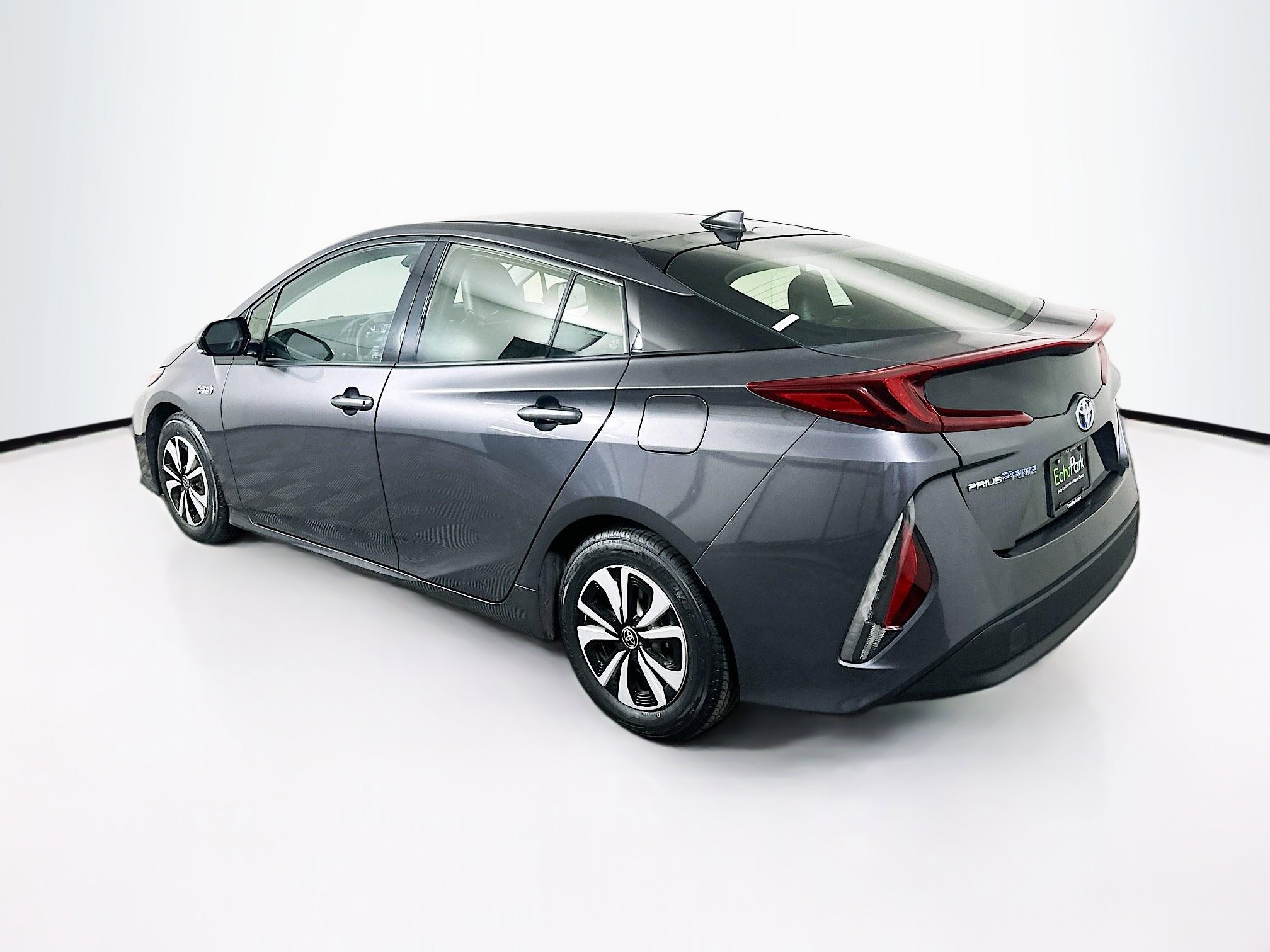 Used 2019 Toyota Prius Prime Premium FWD image 5