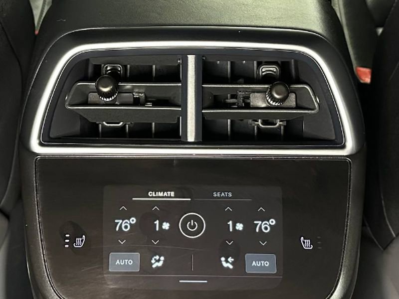 Used 2025 Lucid Air Grand Touring image 33