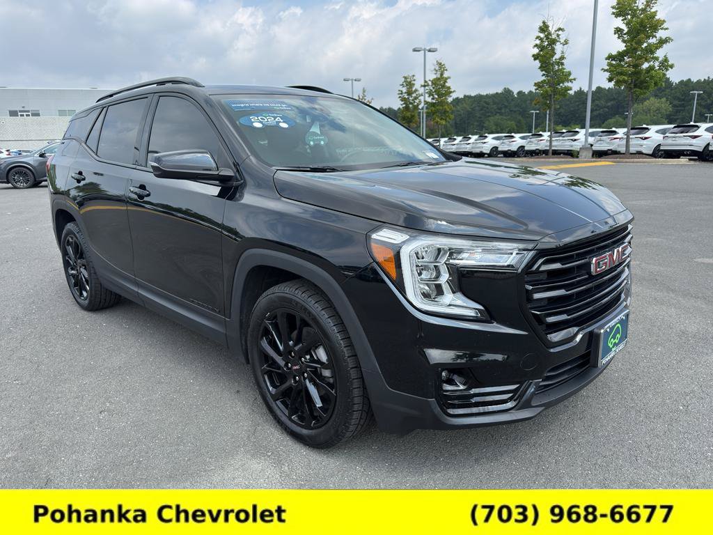 Certified 2024 GMC Terrain SLT w/ Elevation Edition FWD image 3