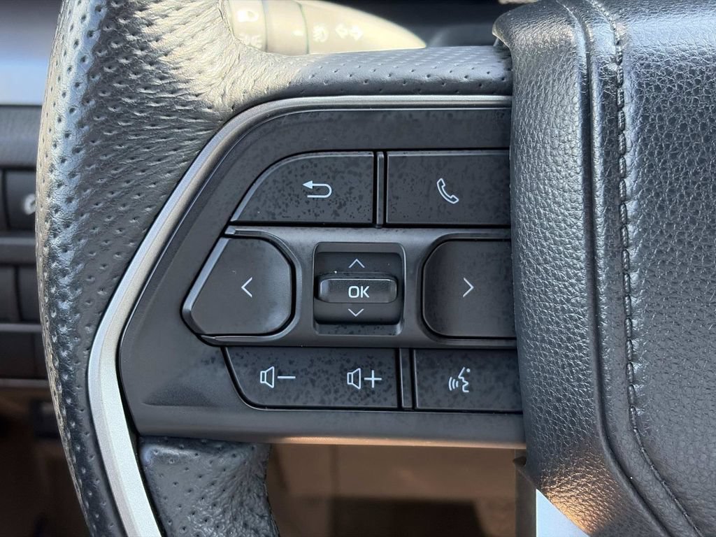 Used 2024 Toyota Tacoma SR5 AWD/4WD image 30