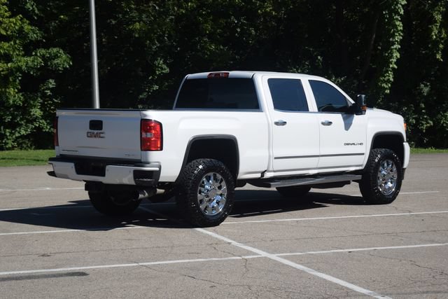 Used 2019 GMC Sierra 2500 Denali w/ Duramax Plus Package AWD/4WD image 24