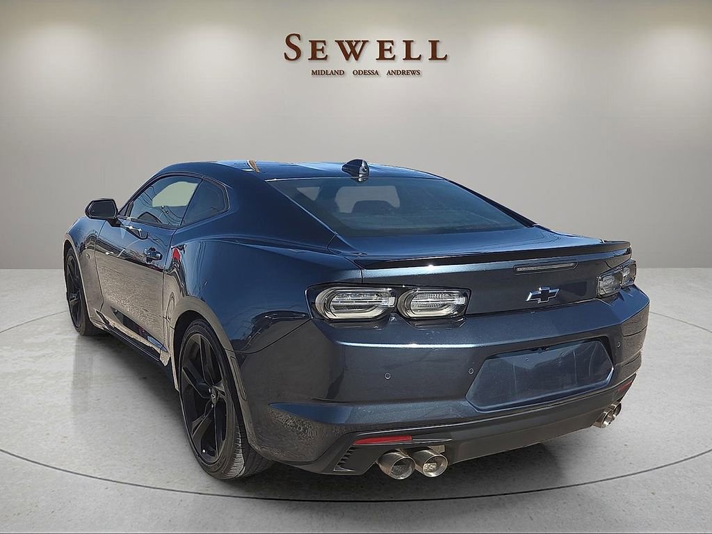 Used 2023 Chevrolet Camaro LT image 3