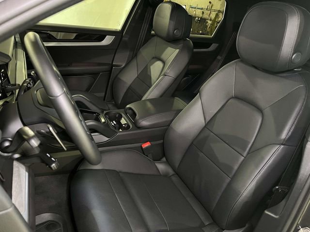 Certified 2025 Porsche Cayenne image 17