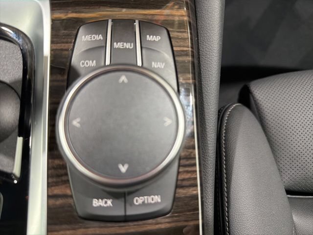 Certified 2023 BMW 530i xDrive w/ Premium Package AWD/4WD image 15