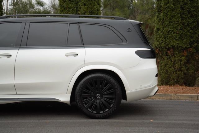 Used 2021 Mercedes-Benz Maybach GLS 600 4MATIC image 7