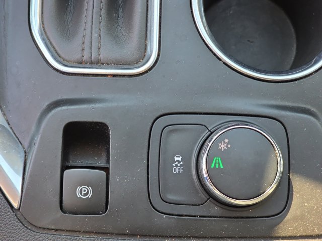 Used 2020 Chevrolet Traverse LT FWD image 24