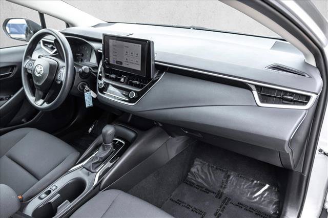 Used 2025 Toyota Corolla LE FWD image 23