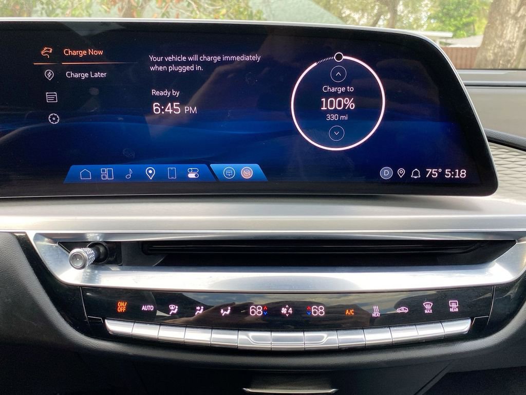 Used 2024 Cadillac Lyriq Sport image 28