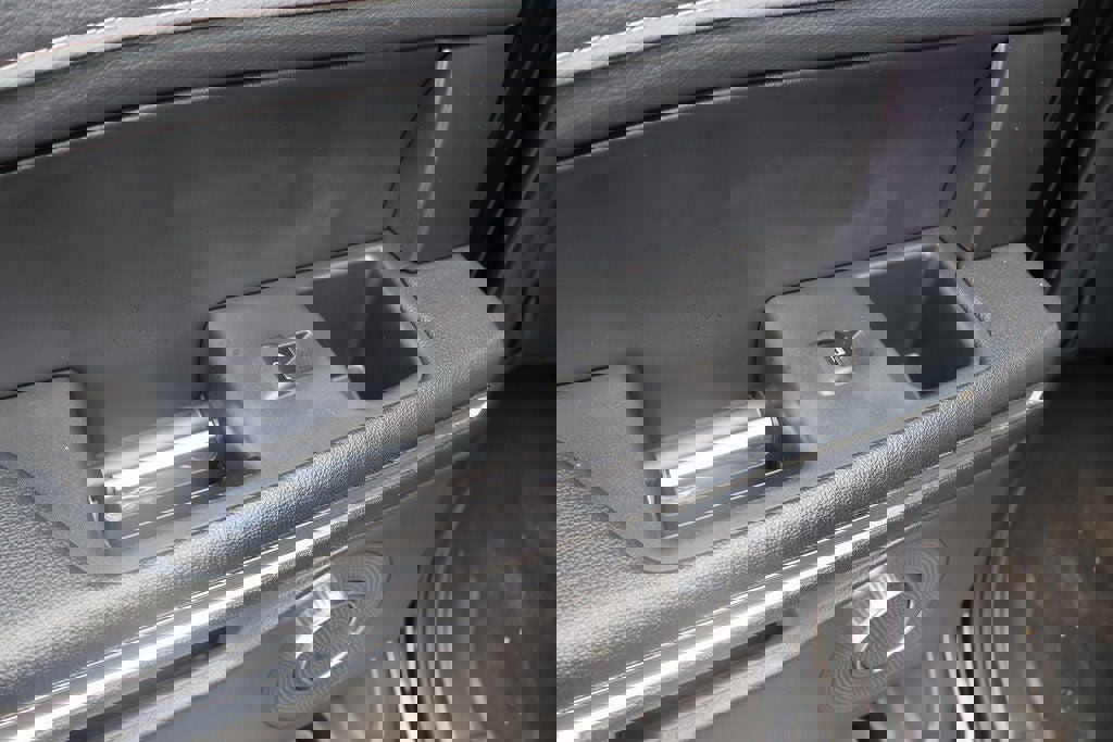 Used 2024 Ford Expedition XLT image 21