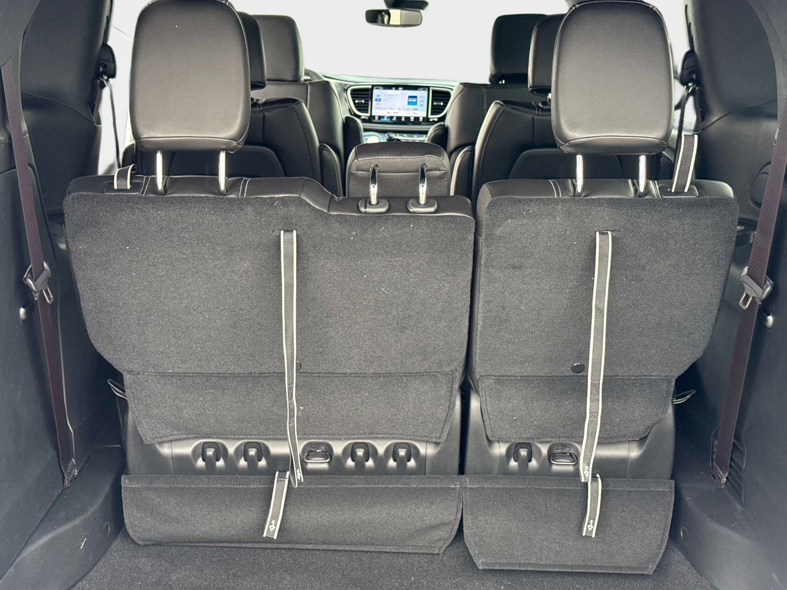 New 2026 Chrysler Pacifica Select image 12