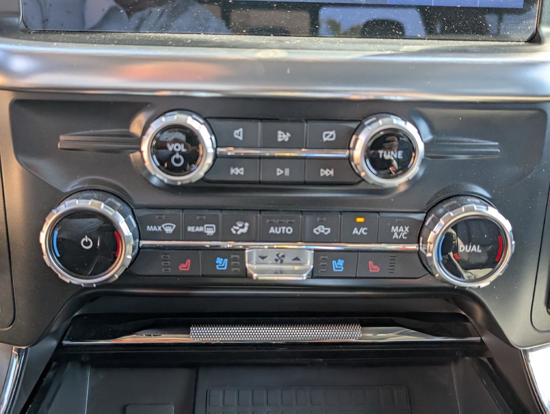 Used 2022 Ford F150 Lariat image 23