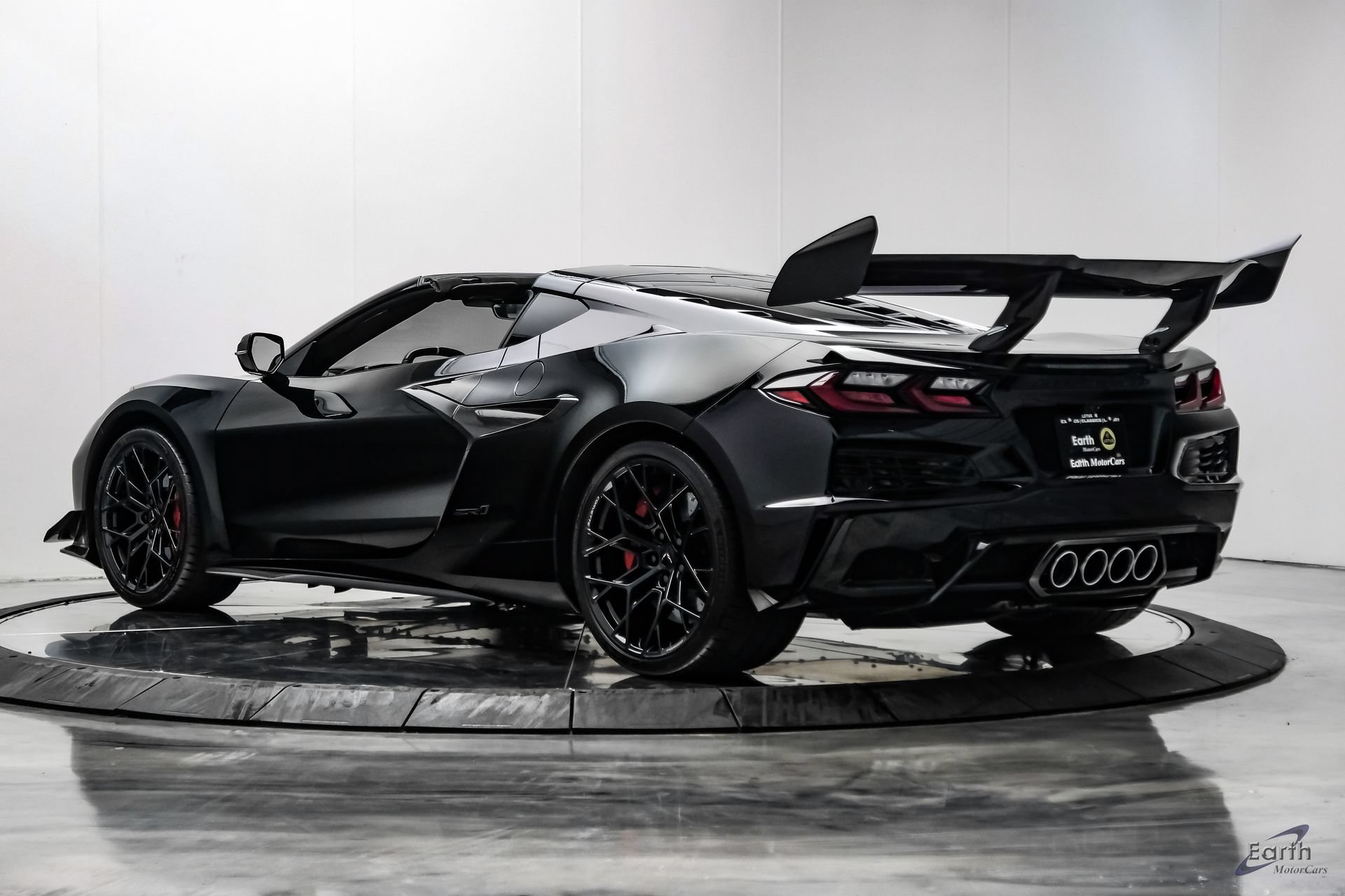Used 2026 Chevrolet Corvette ZR1 w/ ZR1 Carbon Fiber Aero Package RWD image 13