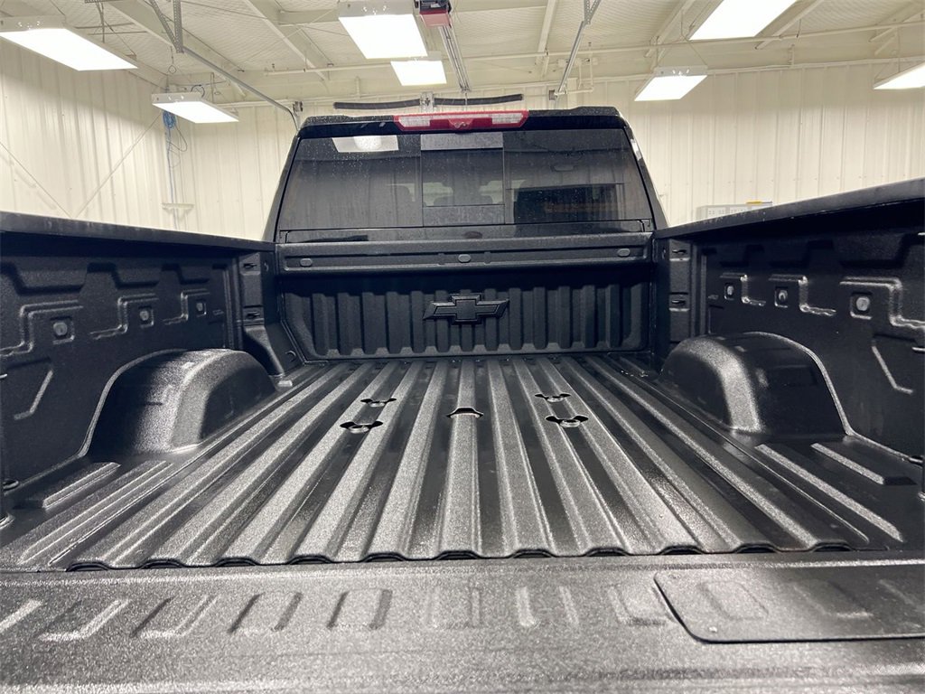 Used 2025 Chevrolet Silverado 2500 High Country w/ Technology Package image 25