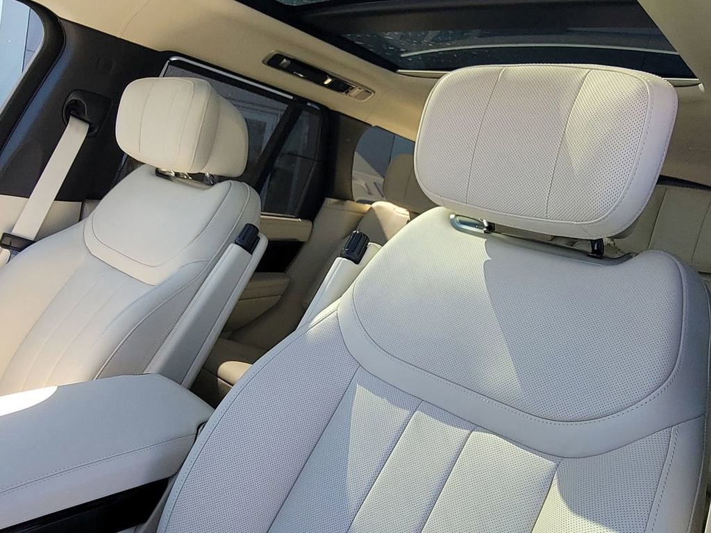 New 2026 Land Rover Range Rover Autobiography image 26