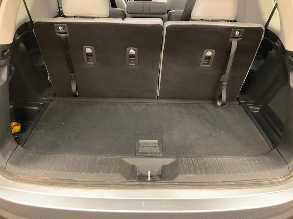 Used 2023 Honda Pilot Touring image 9