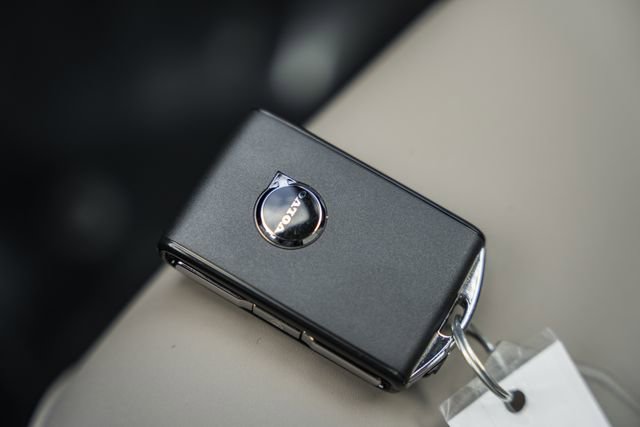 New 2026 Volvo XC90 T8 Plus w/ Protection Package Premier image 44