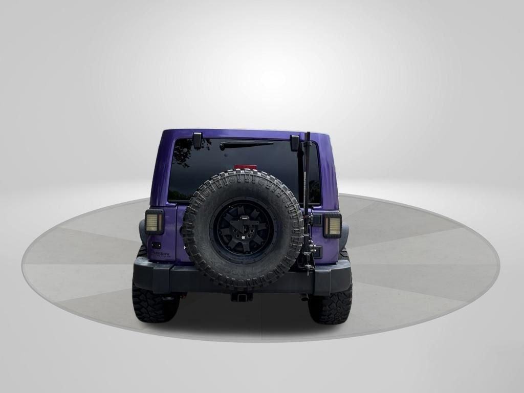 Used 2017 Jeep Wrangler Unlimited Rubicon w/ Connectivity Group AWD/4WD image 6